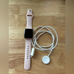 Apple Watch SE GPS Alum 40MM with Pink Wristband no box